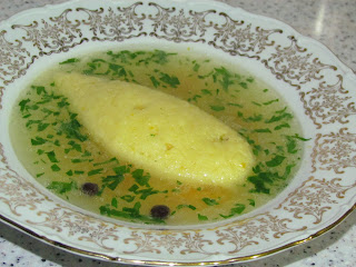 Supa de curcan cu galuste si ienibahar / Turkey soup with dumplings and ground allspice
