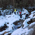 Hình ảnh những bạn trẻ chinh phục đỉnh Fansipan trong tuyết trắng