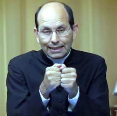 Ateus São Beligerantes, Diz  Padre Azevedo Jr. 