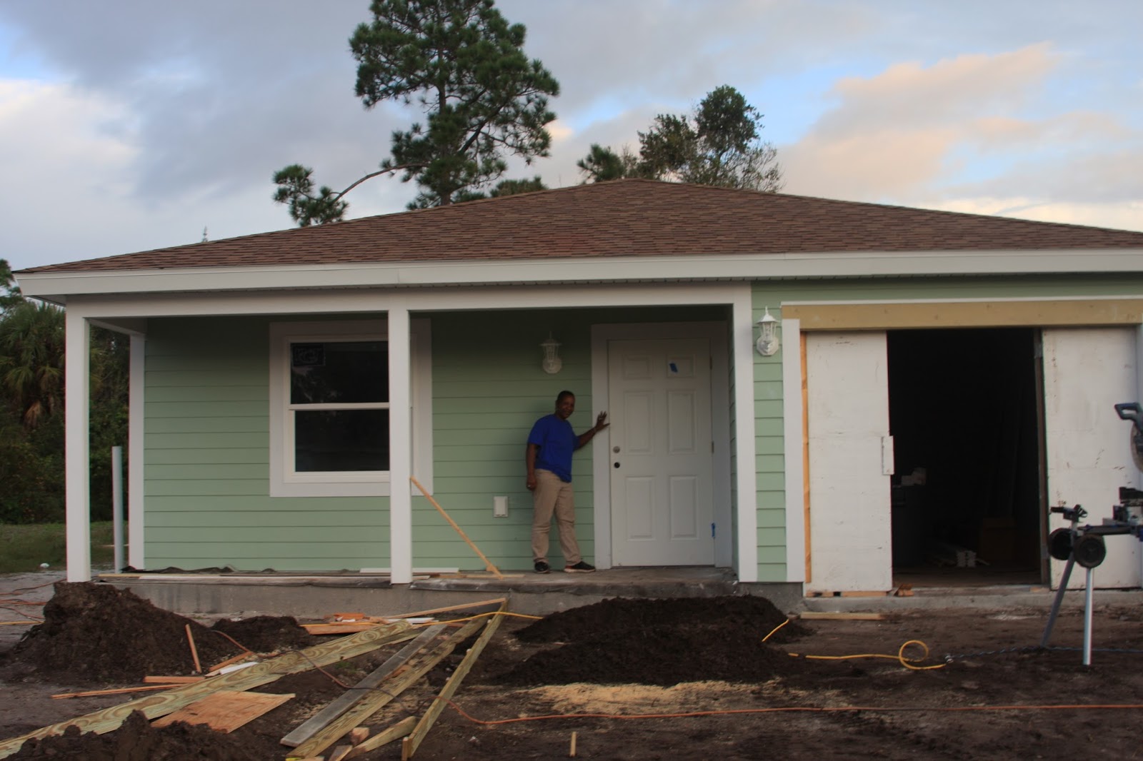RVentures with Doug and Chris Habitat for Humanity Build 1 Vero Beach