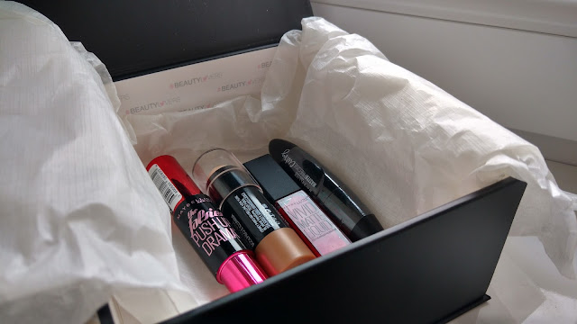 Maybelline - beauty lovers box