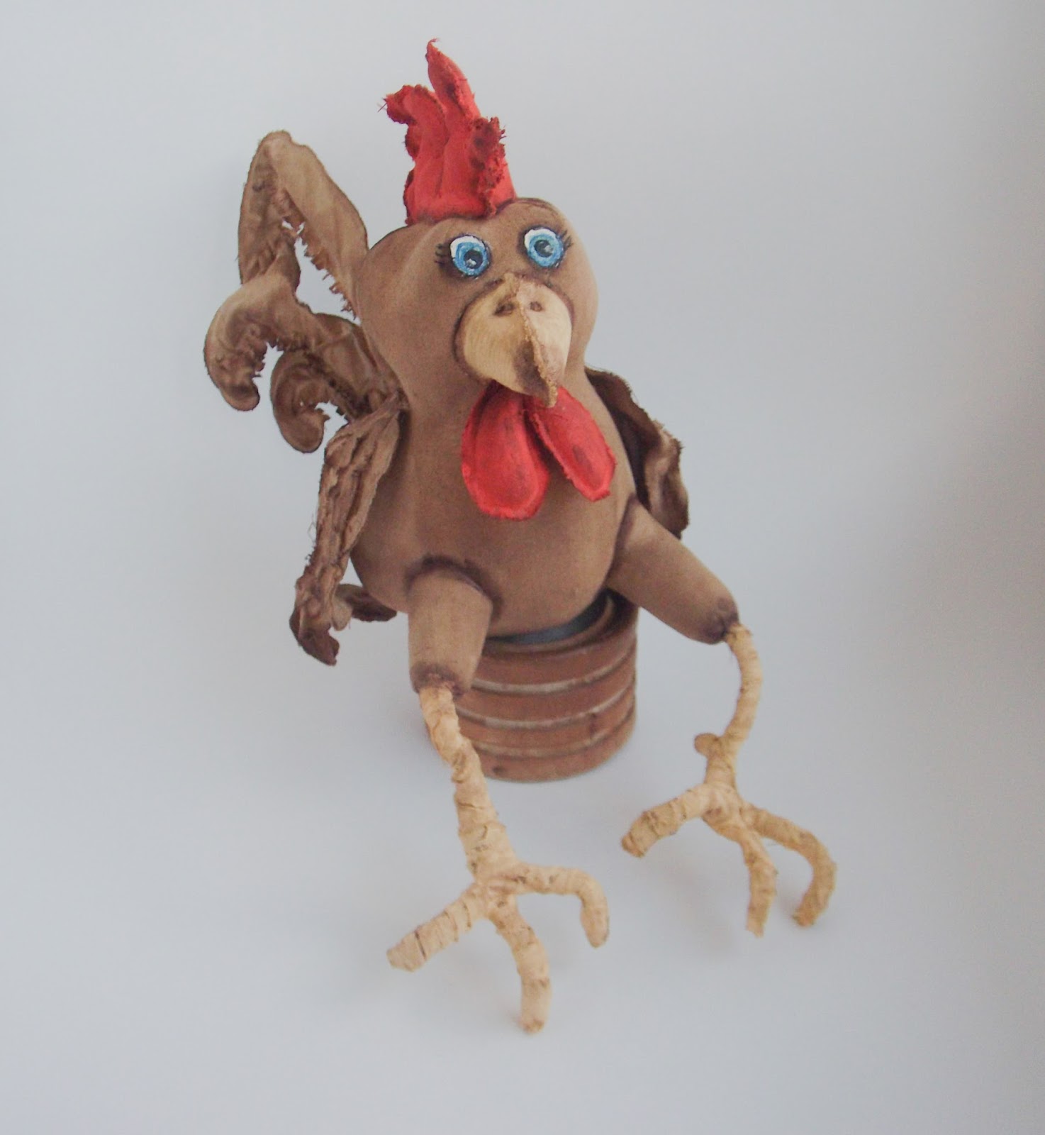 новогодние чердачные игрушки. ароматные игрушки. кофейные игрушки курица и цыпленок. кофейные петушки. кофейные игрушки цыпленок.