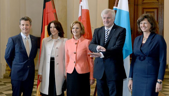 Crown Prince Frederik and Crown Princess Mary of Denmark met with Bavarian Minister Horst Seehofer, his wife Karin and bavarian economic minister Ilse Aigner at the Bavarian residence