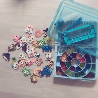 Nago S Handmade 水でくっつくアクアビーズで子供と一緒にアクセサリー作り