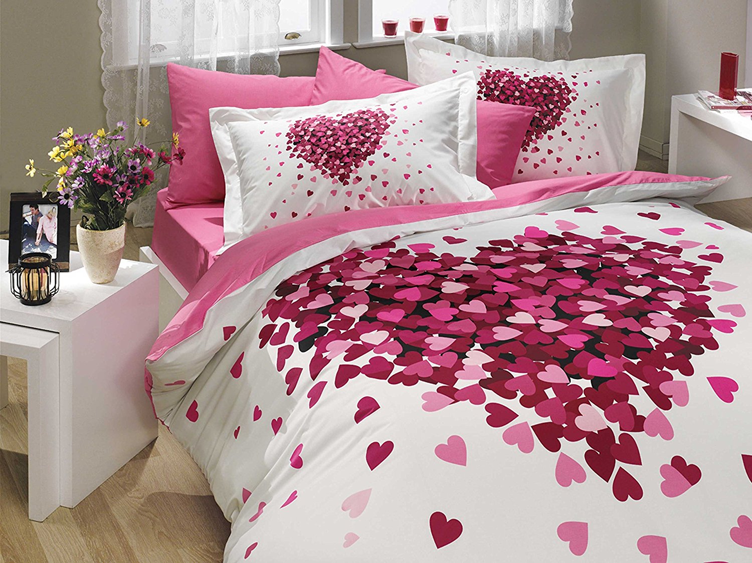3 Decorating Choices for a Love Themed Bedroom