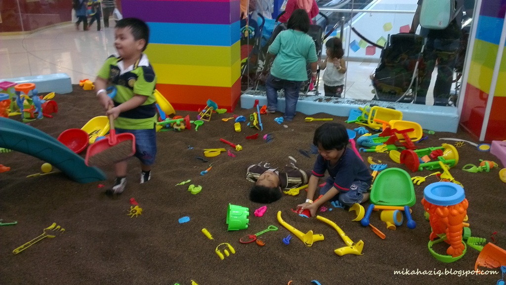 mikahaziq Mines Shopping Centre  Indoor Playground