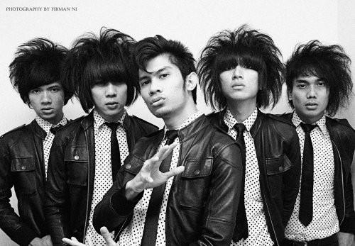 The Changcuters ~ International Music Band