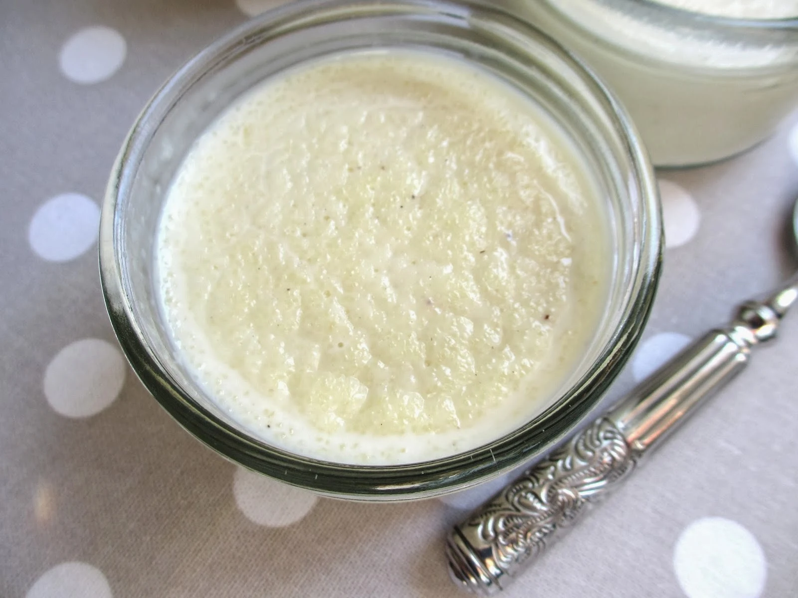 COOKING JULIA : SEMOULE AU LAIT À LA VANILLE