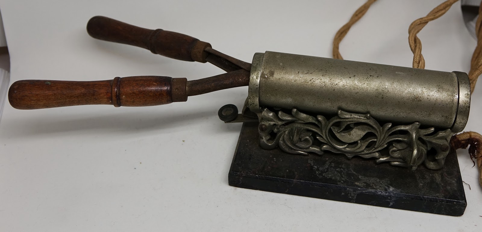 Vintage Fancy Electric Curling Iron Heater Hair Style Beauty Parlor