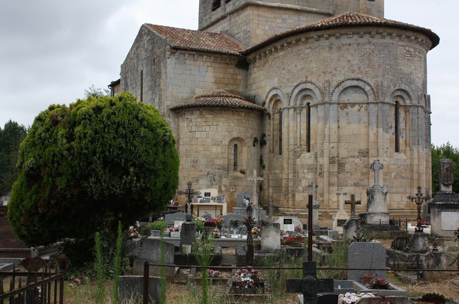 Atlas roman SaintDenisdePile Eglise SaintDenis (33)