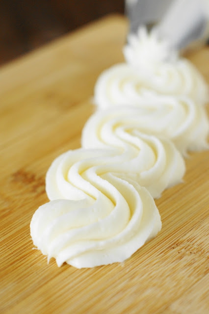 Homemade Cream Cheese Frosting Image
