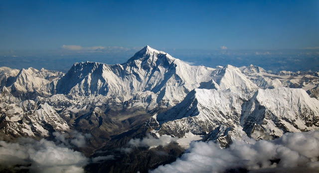 7 challenging mountains in Asia not for amateur climbers 