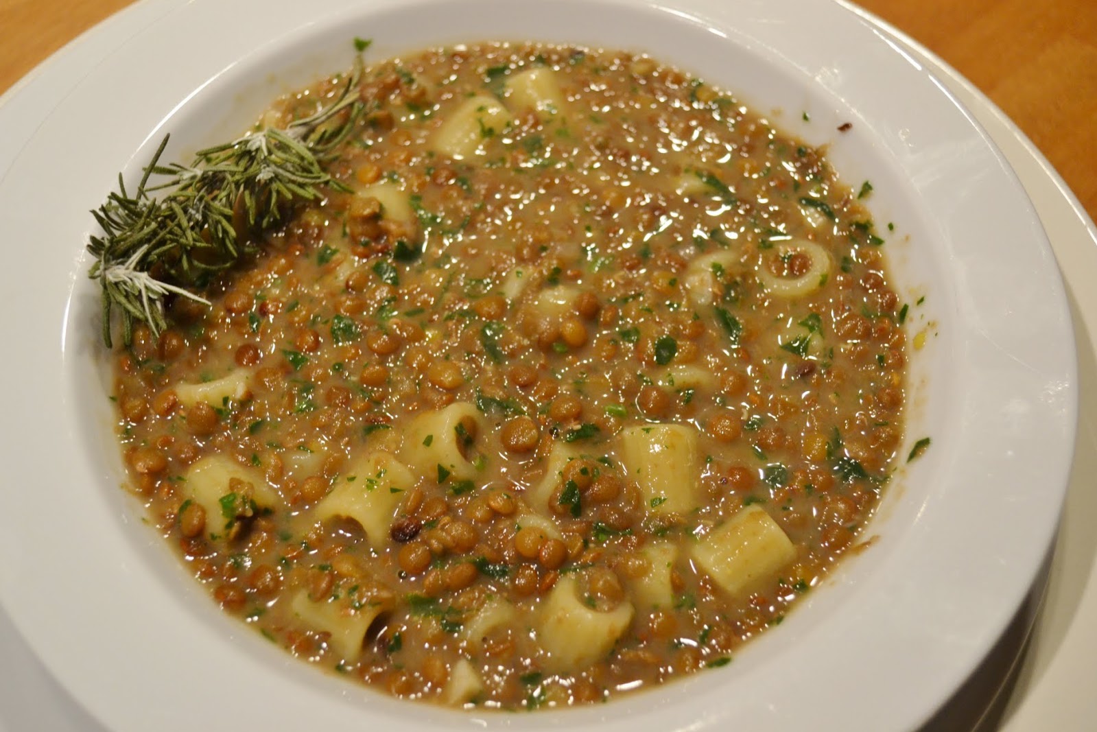 Aglio e Prezzemolo minestra di lenticchie