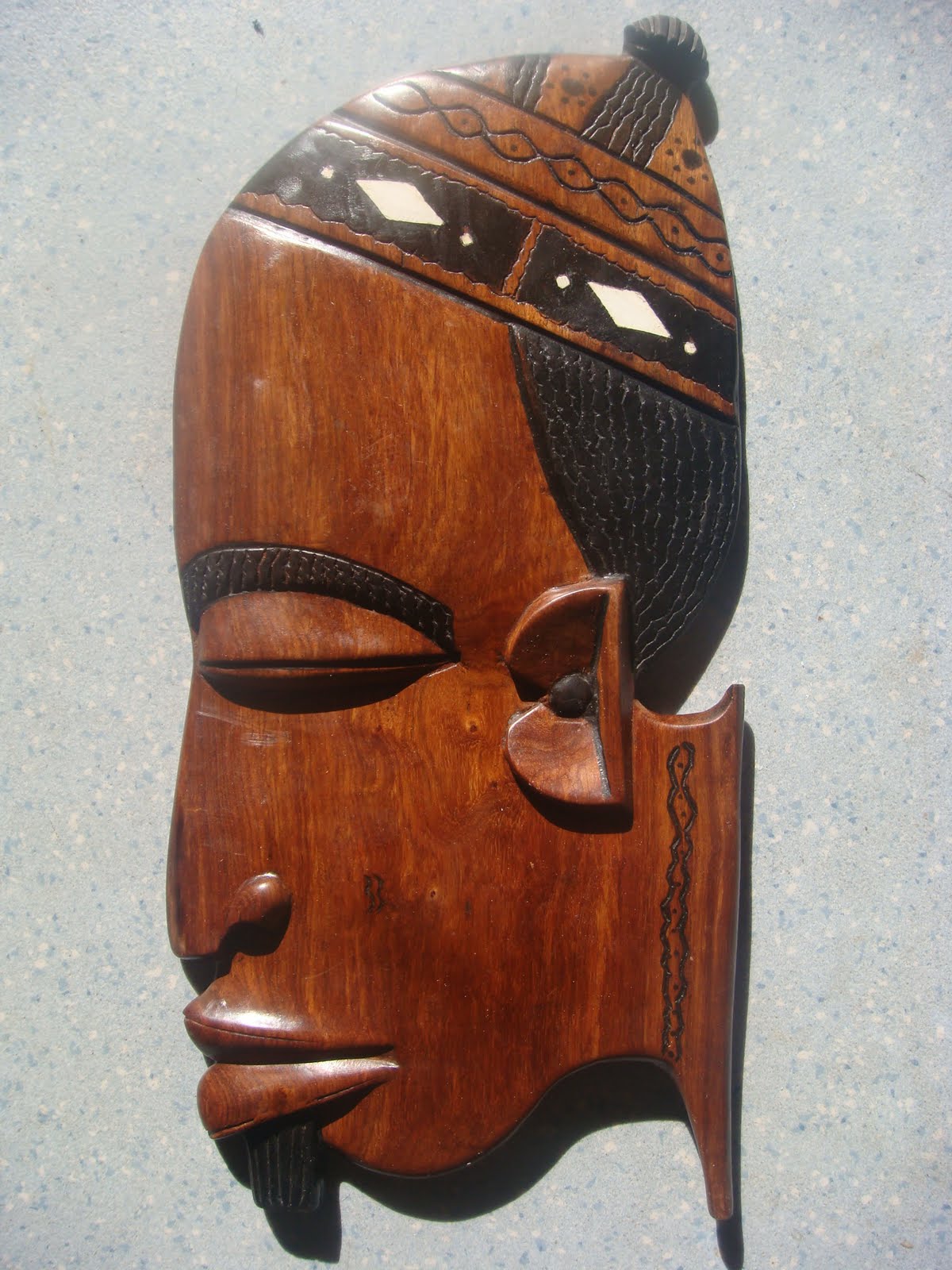 deco-afrique-masque-en-bois-africain