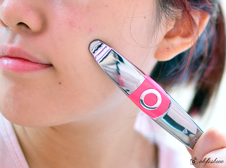 face cream applicator