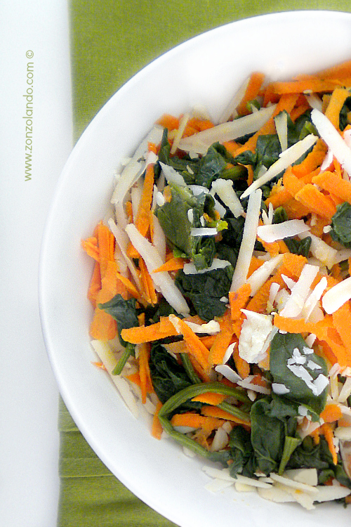 Insalata di spinaci carote e pecorino ricetta contorno veloce e light salad with cheese and spinach recipe