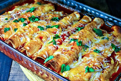 Cheesy Chicken Enchiladas #dinner #recipeeasy
