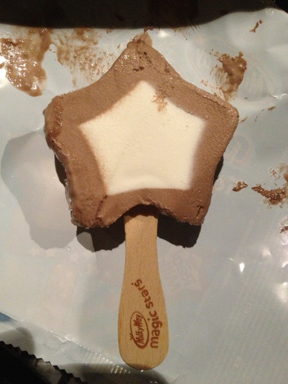 FOODSTUFF FINDS: Milky Way Magic Star Ice Cream (by @NLi10)