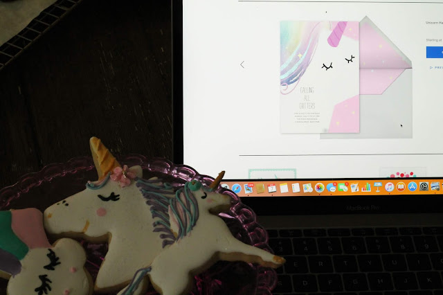 unicornpartydecor,Ideas to make unicorn theme cookies,unicorcakes,Unicorn cookies,unicorn birthday parties ideas,unicorinvitations,paperlesspost,unicorn cards,the cookie couture channel,birthday,