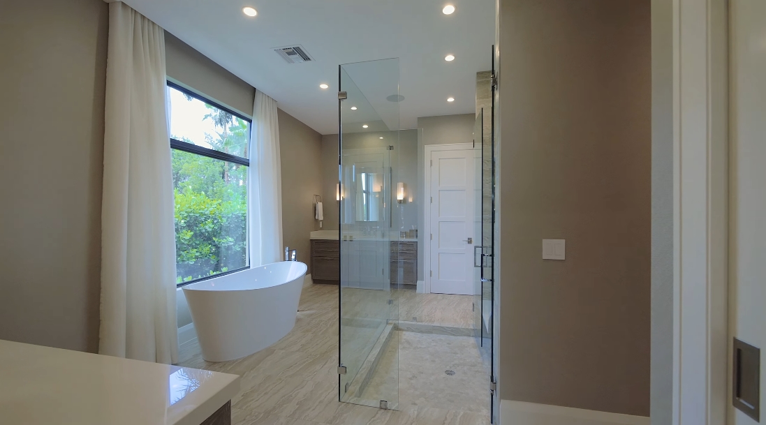 44 Photos vs. 919 S Southlake Dr, Hollywood, FL Luxury Home Interior Design Tour