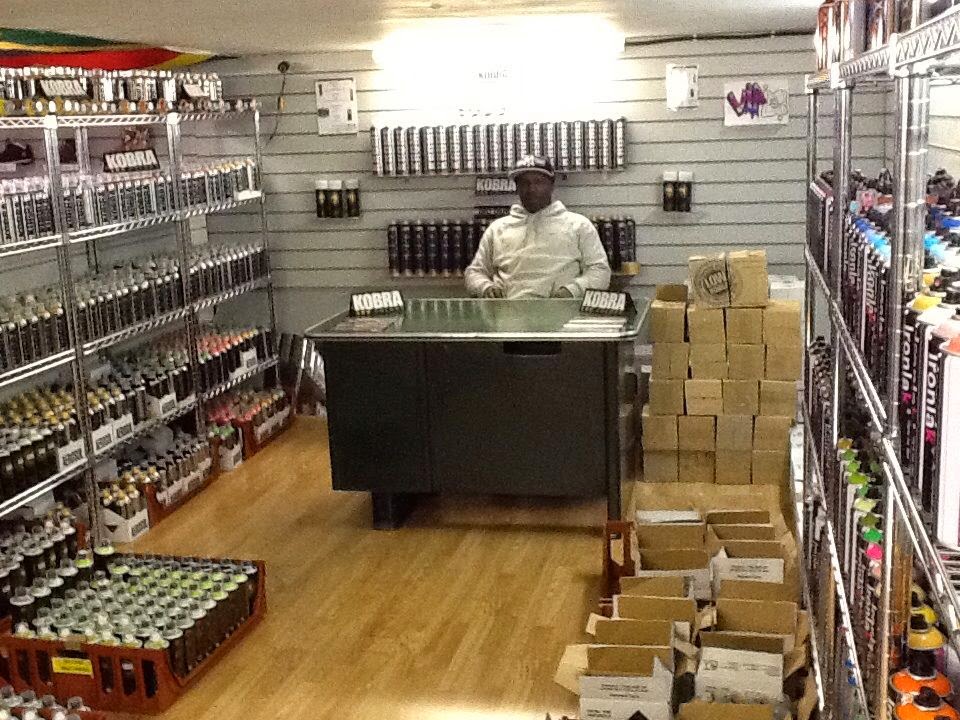 The Kool Skool V.I.P. Sports & Graffiti Paint Shop New Graffiti Shop