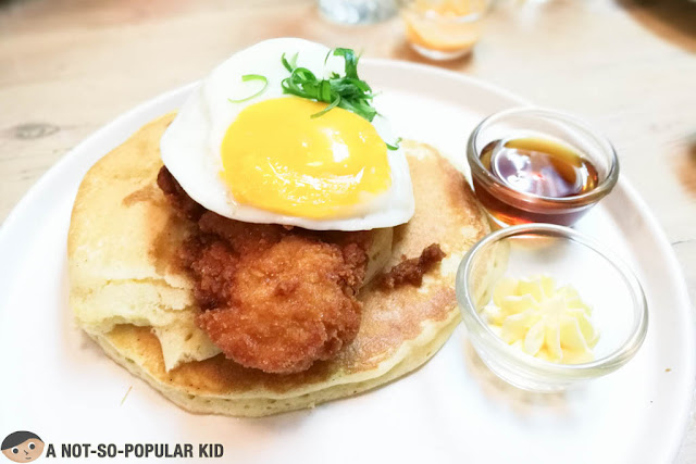 Chicken and Pancake of Sunnies Cafe