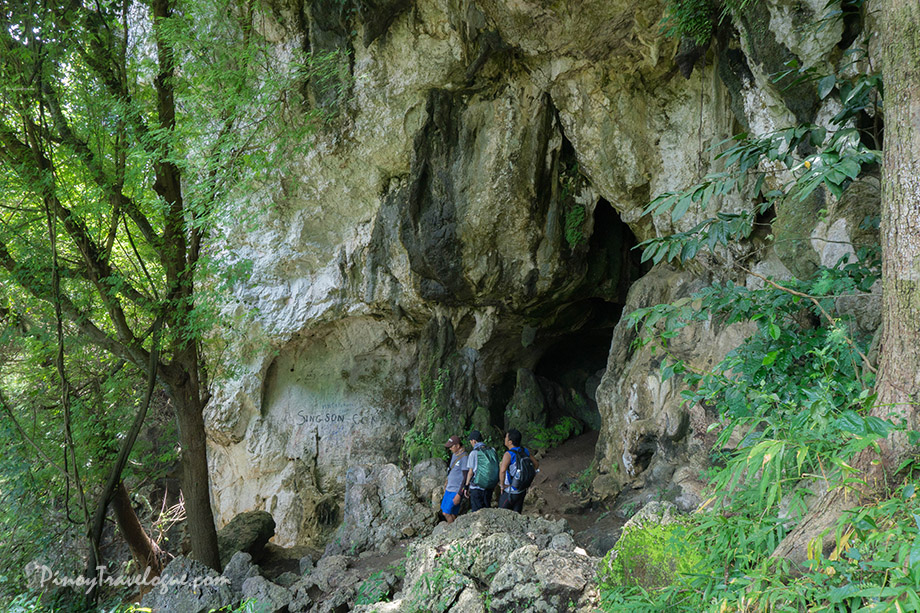 Madlum Cave's lobby is part of Manalmon's trail