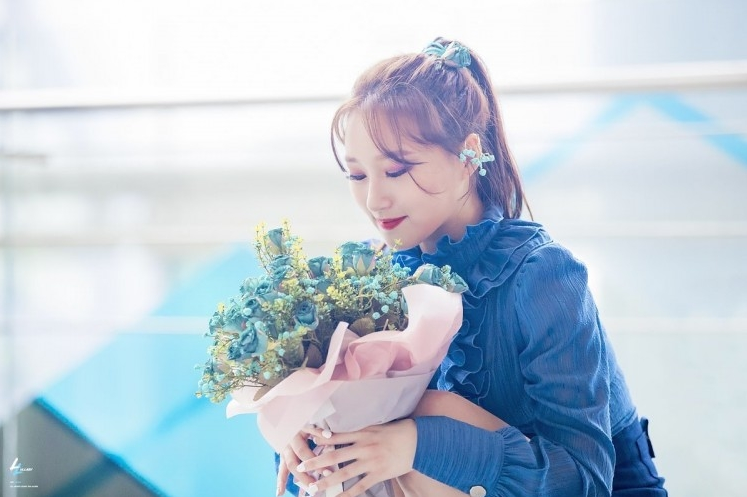 아이컨택하면 단박에 압살될거 같은 카리스마가진 여돌 | 인스티즈