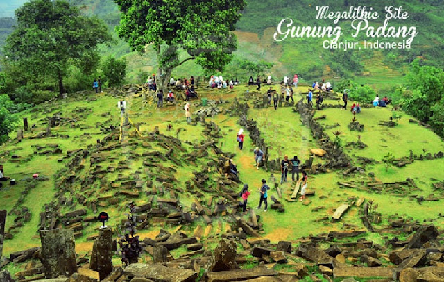 3. Gunung Padang - Cianjur 3. Gunung Padang - Cianjur