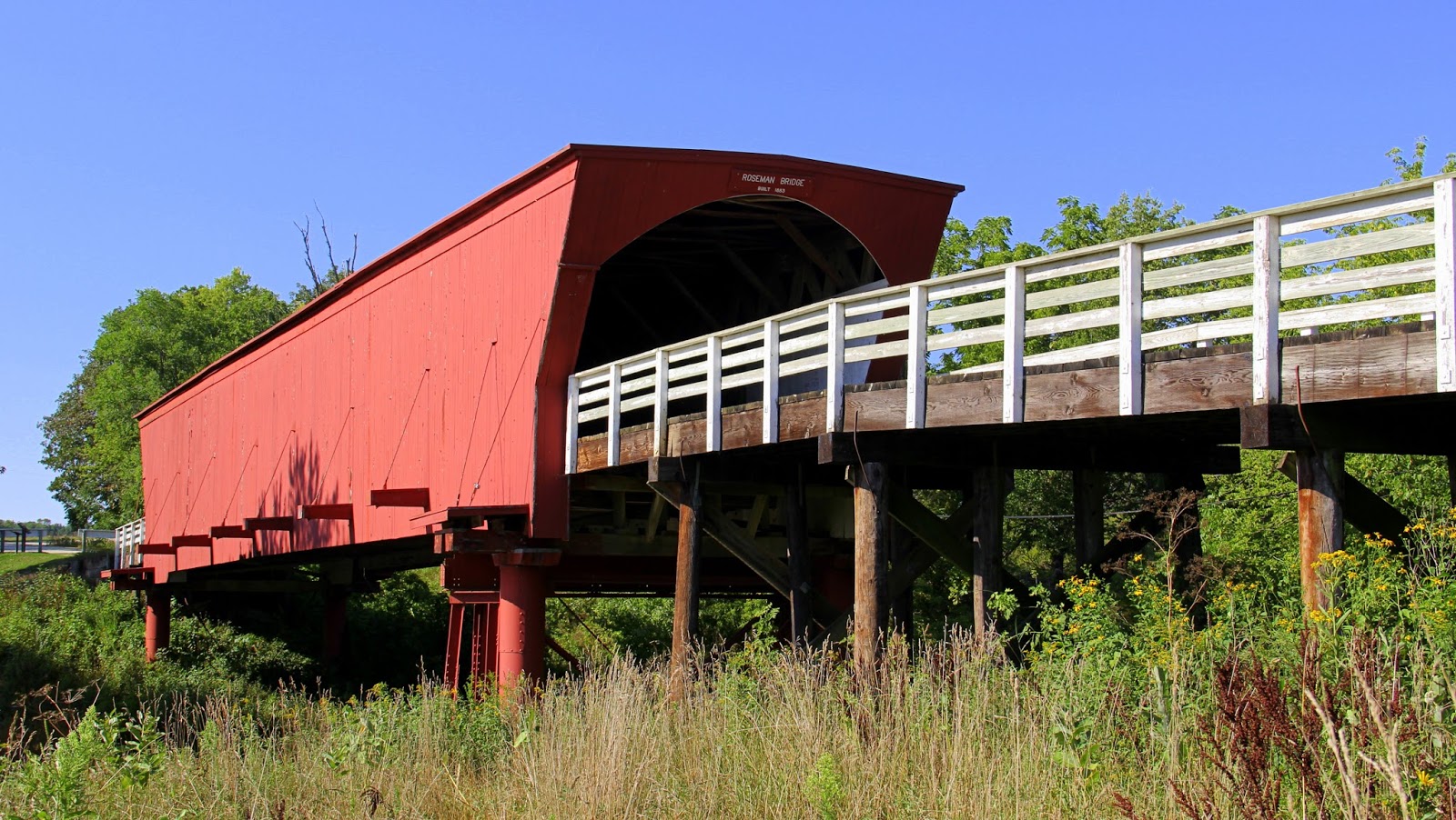 Southern Blue Traveler THE COVERED BRIDGES OF MADISON COUNTY, IOWA