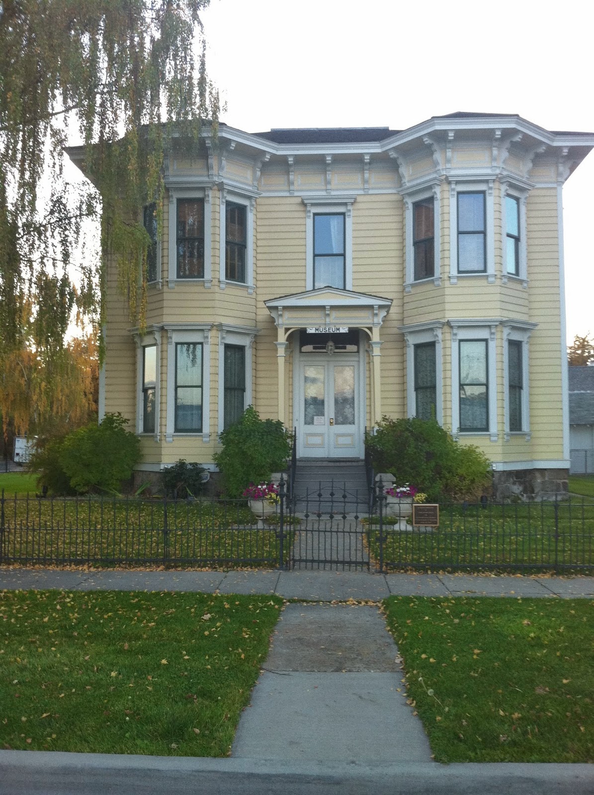 Heroes, Heroines, and History: Baker City, Oregon...Where History Comes