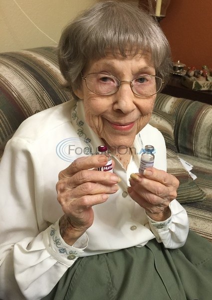 78 лет жизни. Диабет бабушка. Бабушка 78 лет. Бабуля на сахарном. Бабушка 79 лет.