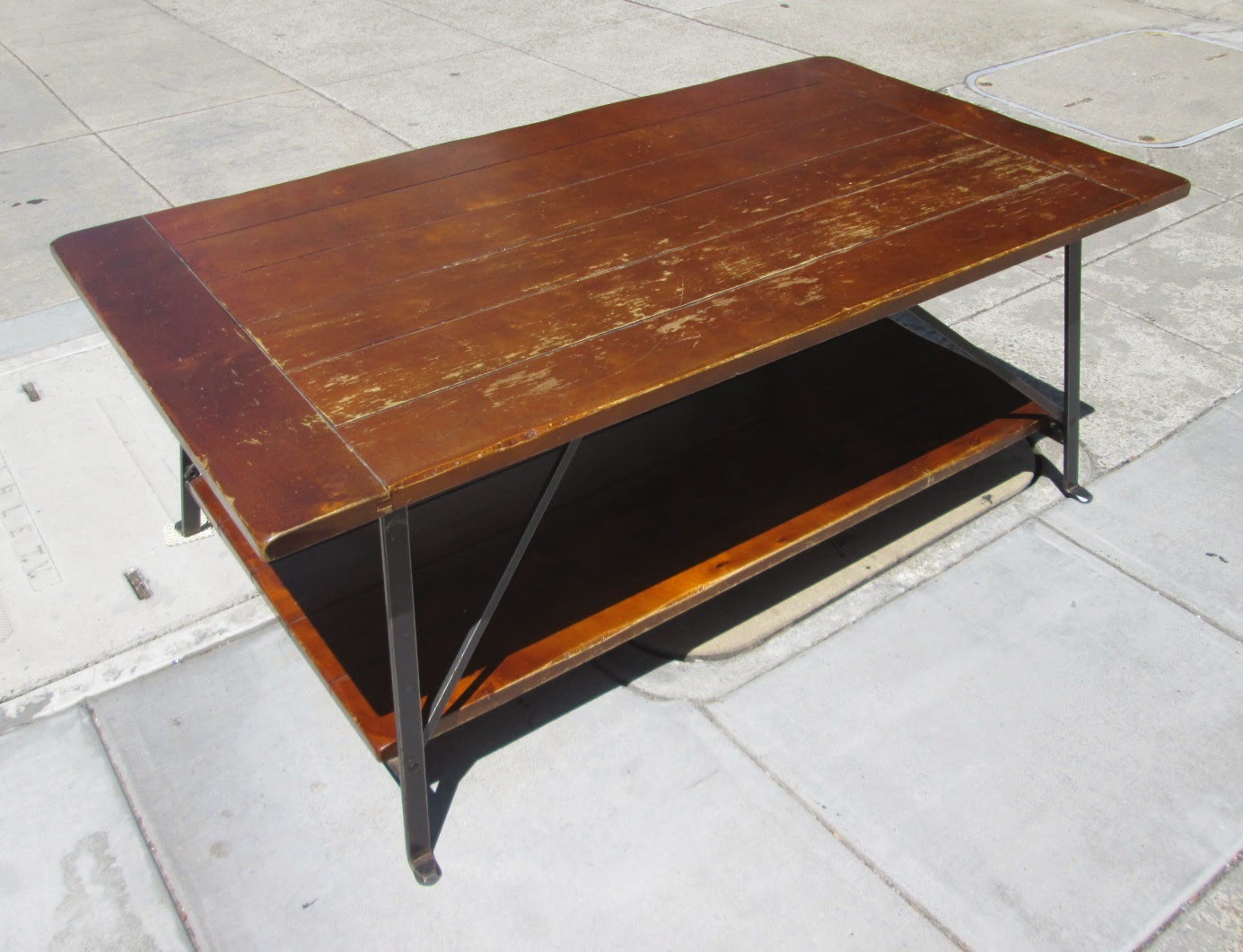 UHURU FURNITURE & COLLECTIBLES SOLD Vintage Style Coffee Table 45