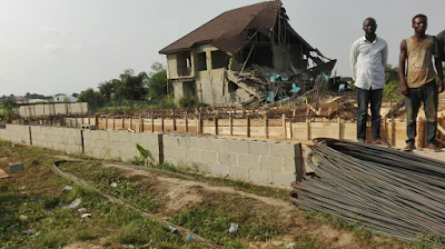 1f Photos: Families left homeless after their houses are destroyed by the Lagos state government