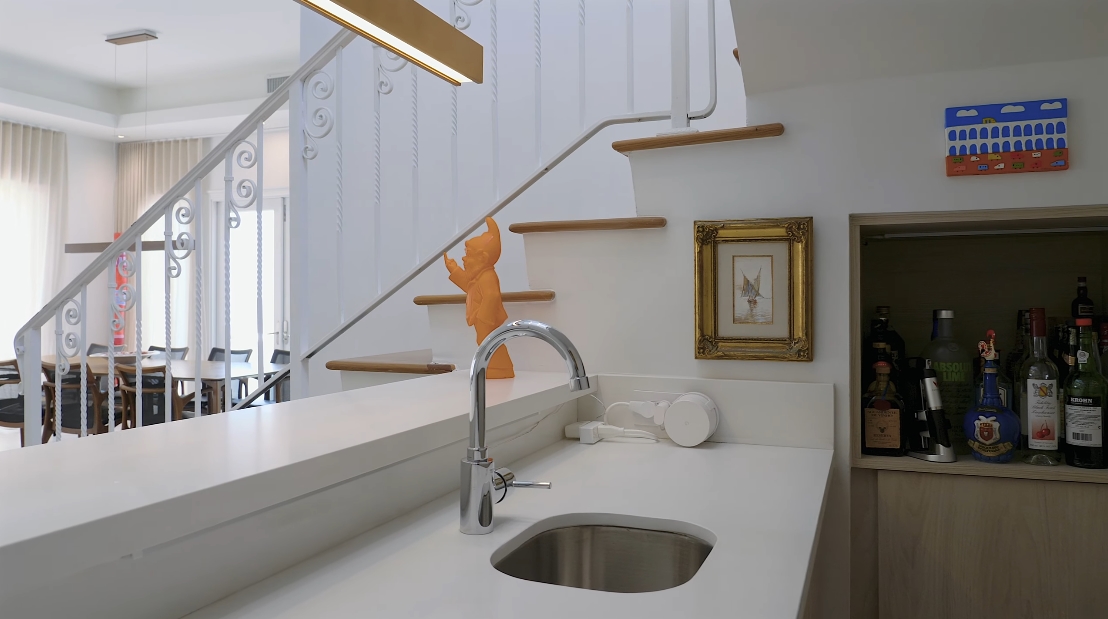 Tour 16 Turtle Walk, Key Biscayne Luxury Home vs. 39 Interior Design Photos