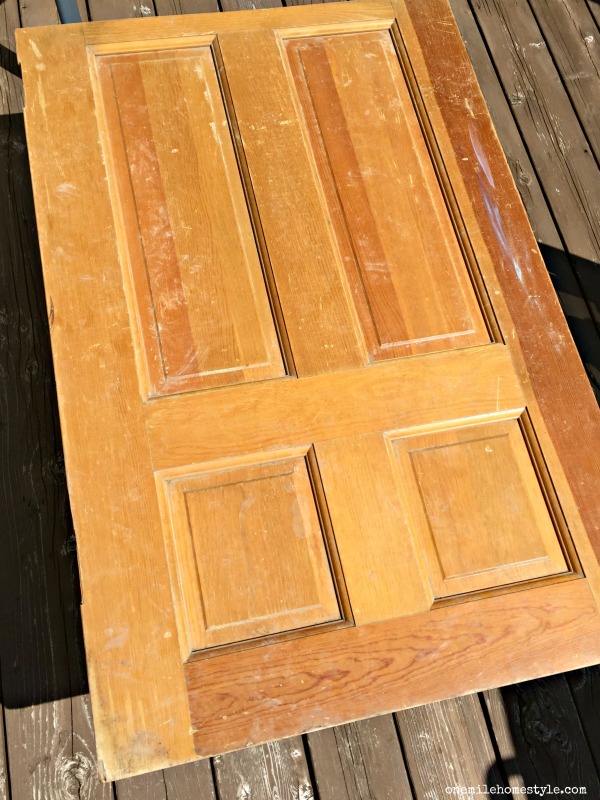 Turn An Old Door Into A Farmhouse Style Coffee Table