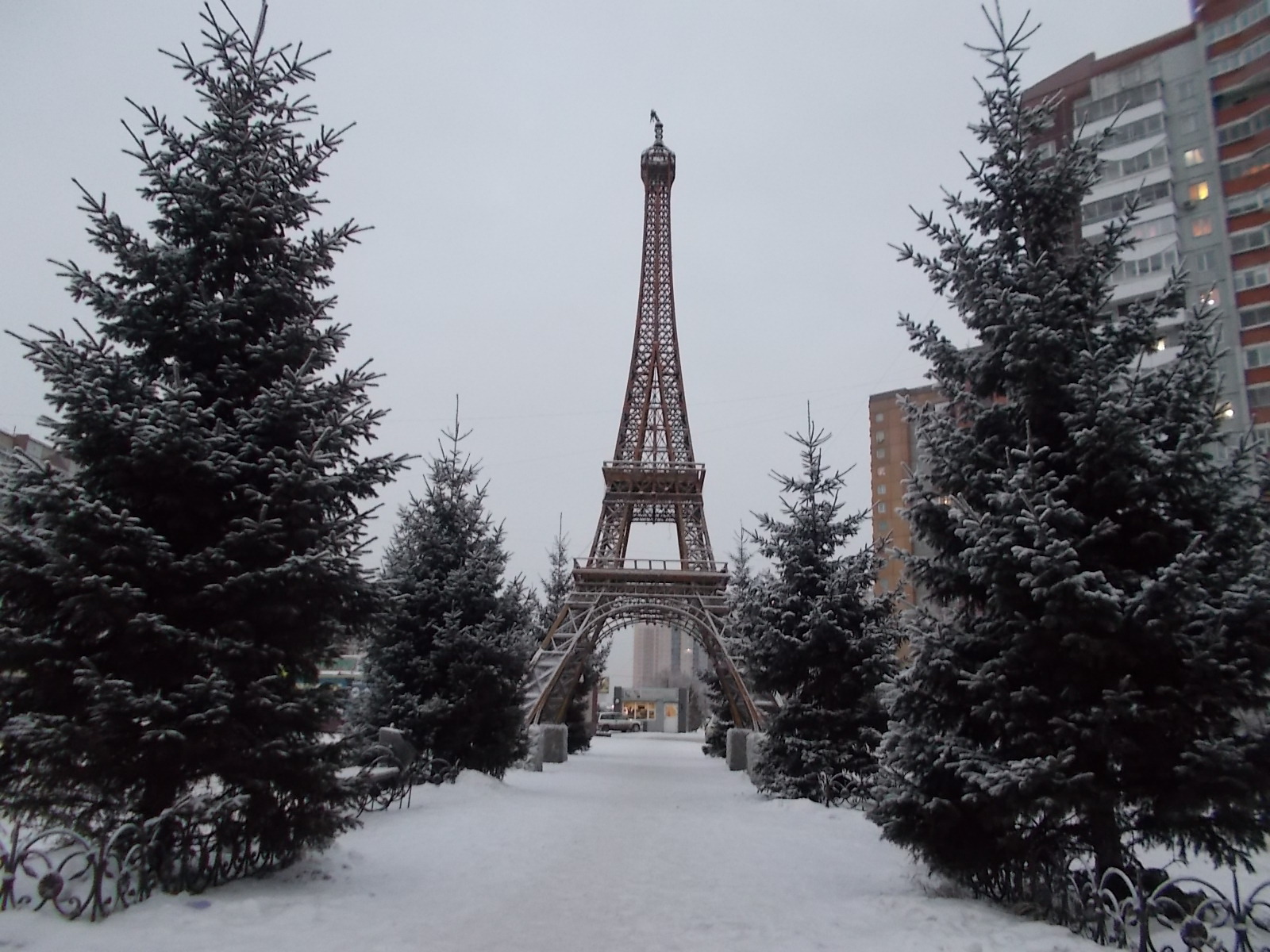 Эйфелева башня красноярск
