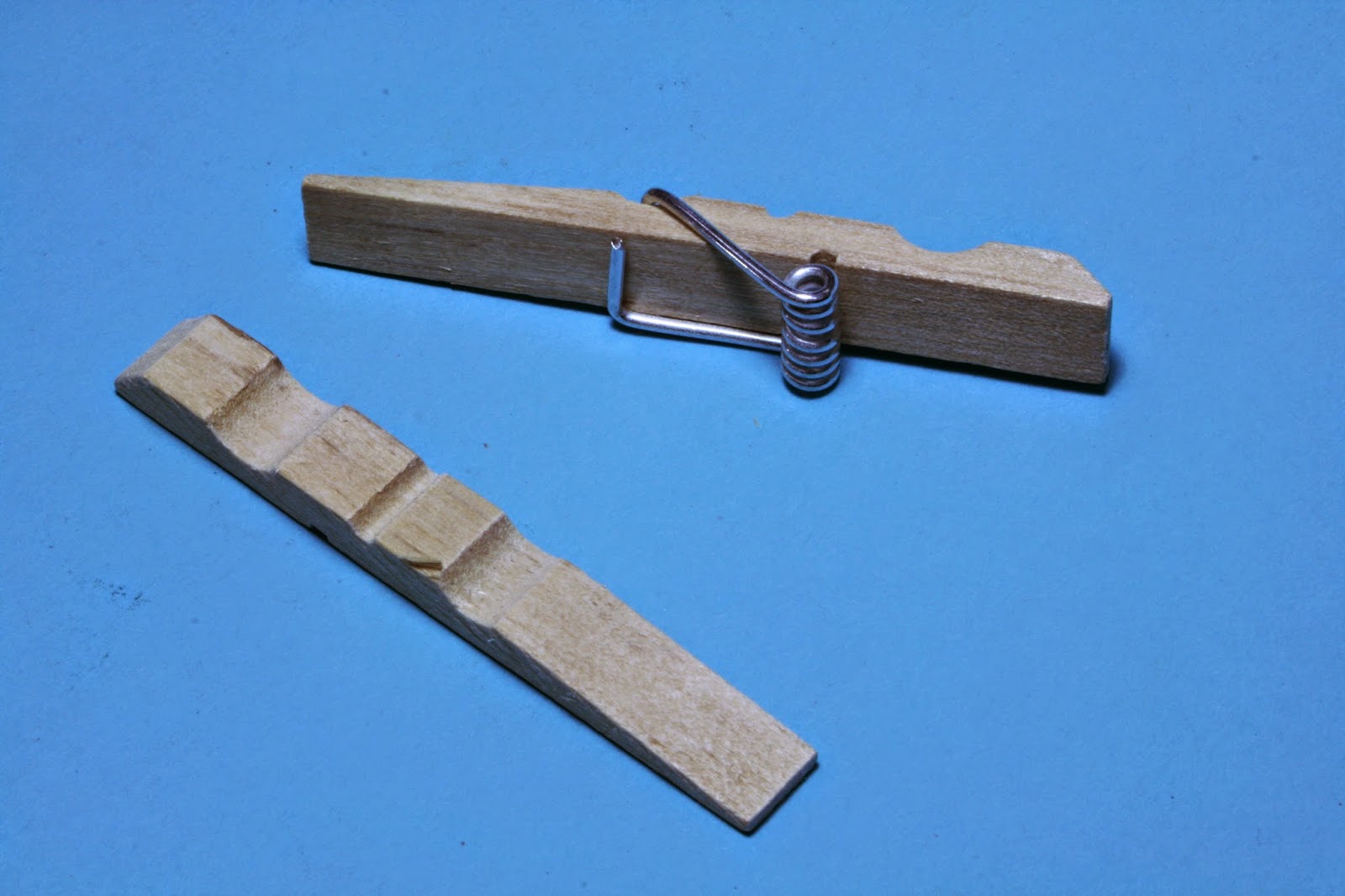 My other scale modeling page Clothes Pins into modelers clamps