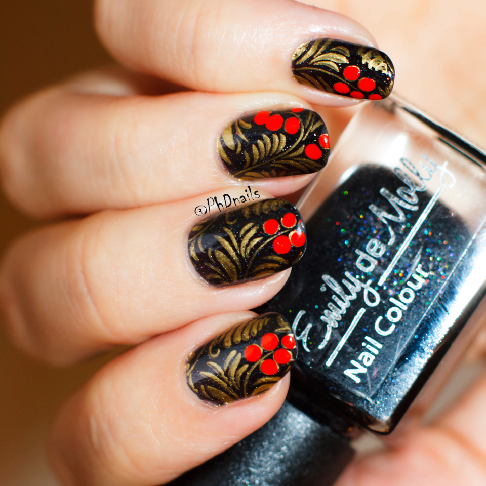 PhD nails: November macro challenge: "Khokhloma" nail art with Golden