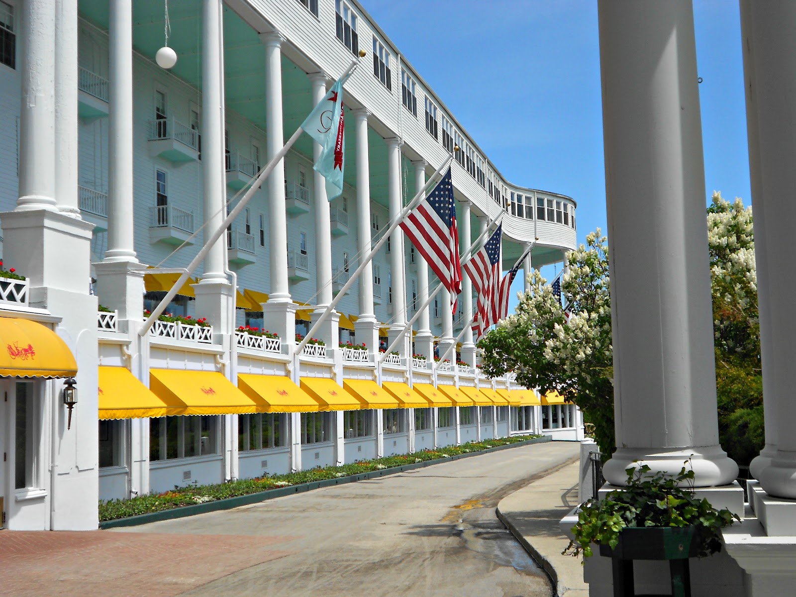 splashes of joy Mackinac IslandGrand HotelCelebrate Your Marriage!