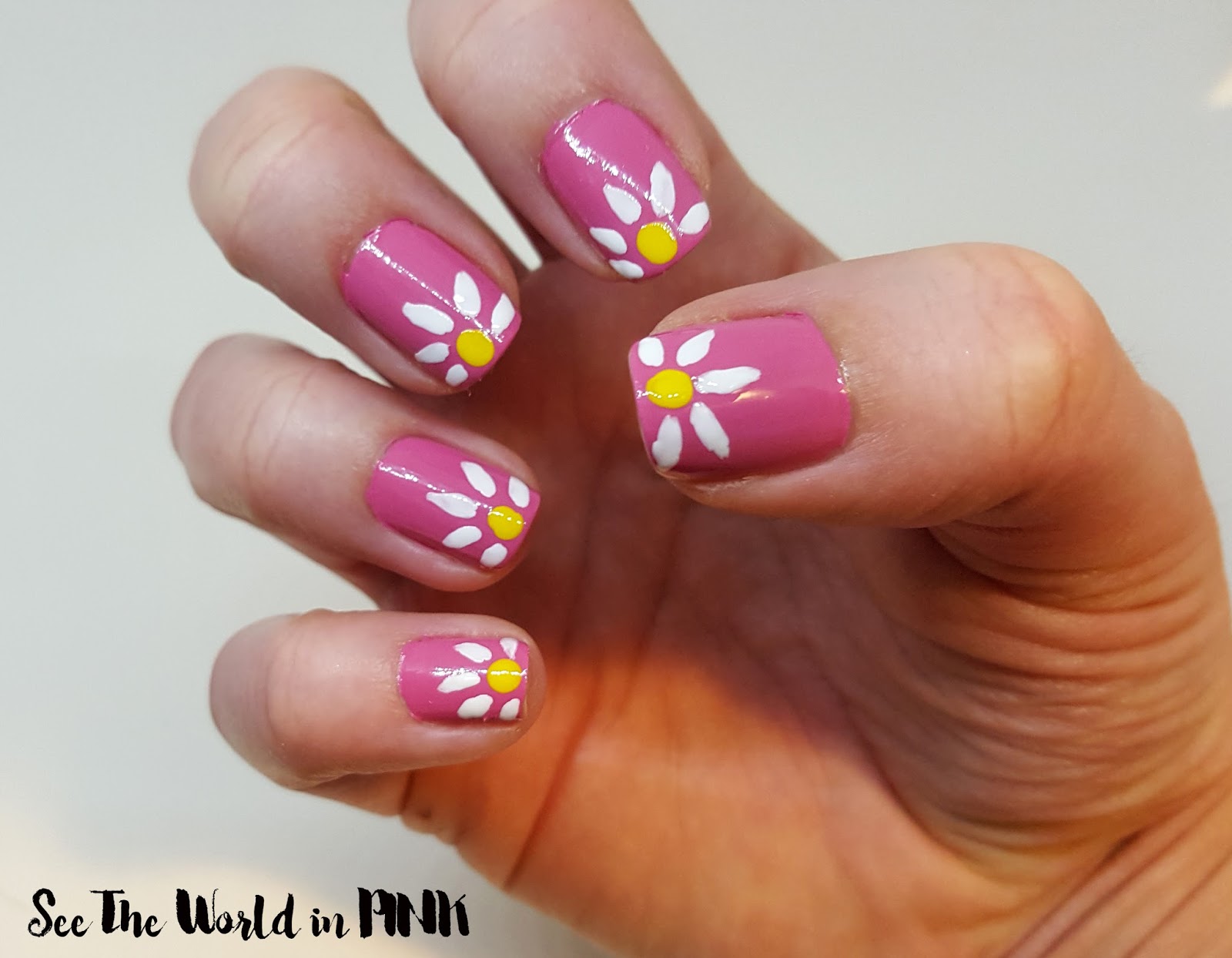spring daisy nail art