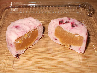 Cranberry Snowskin Mooncake, S$ 2.00
