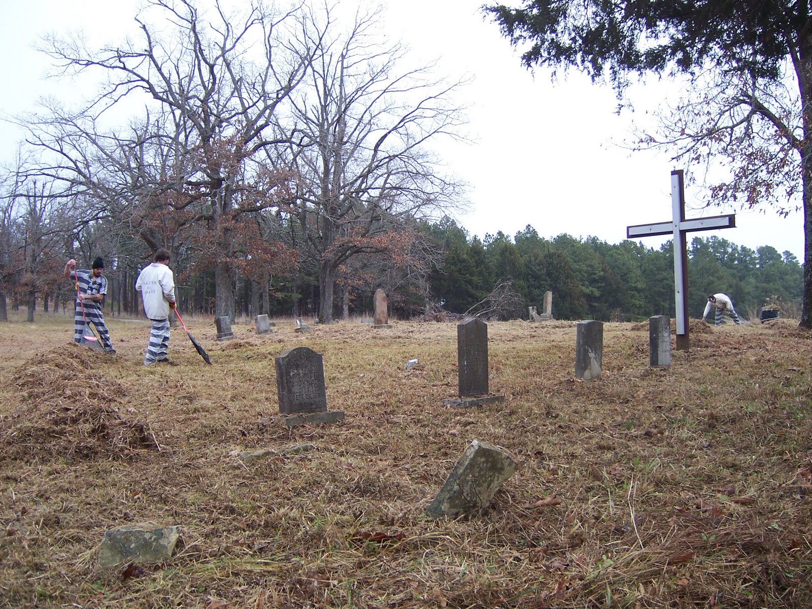Cemeteries of Baxter County, AR The Hart Cemetery is South of Mountain