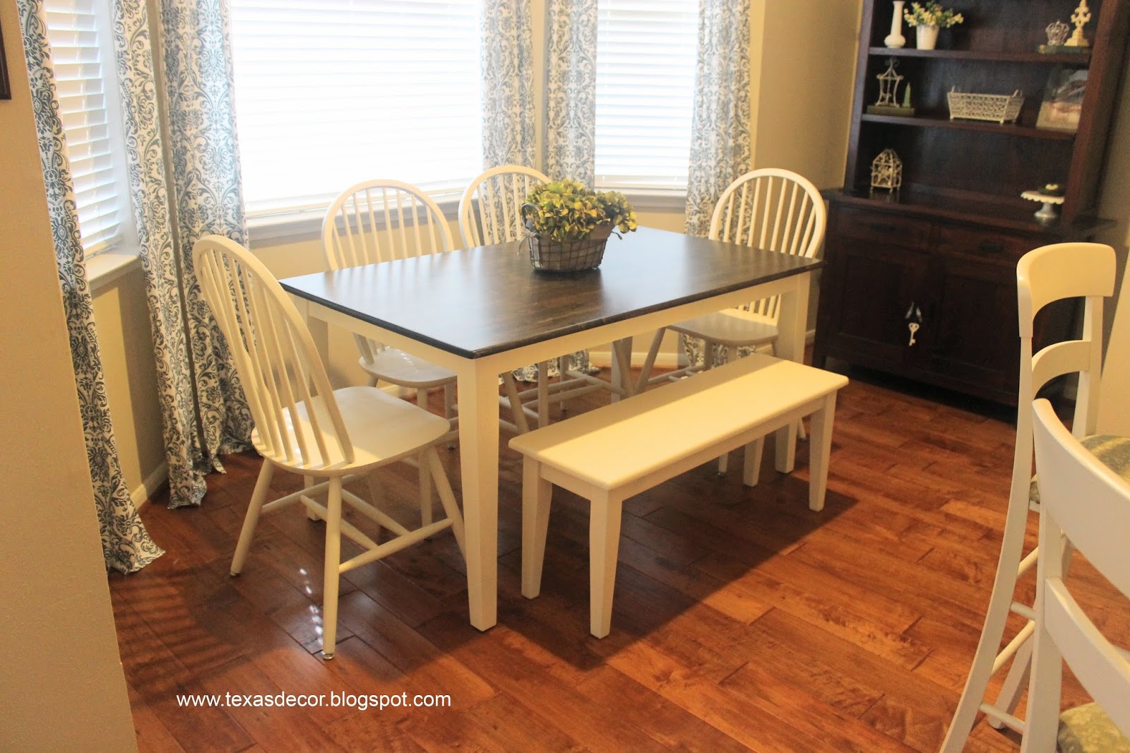 Texas Decor Painted and Stained Kitchen Table A Tutorial