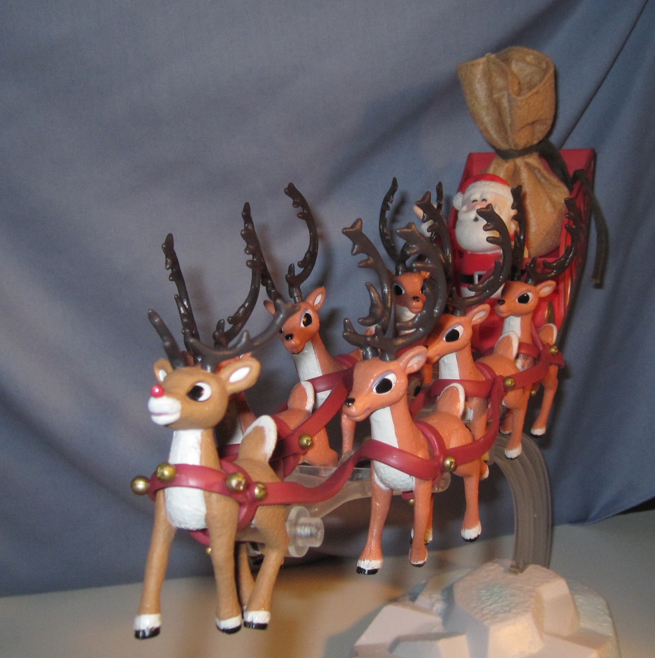 Toy Review: Rudolph the Red-Nose Reindeer: Santa's Musical Sleigh.