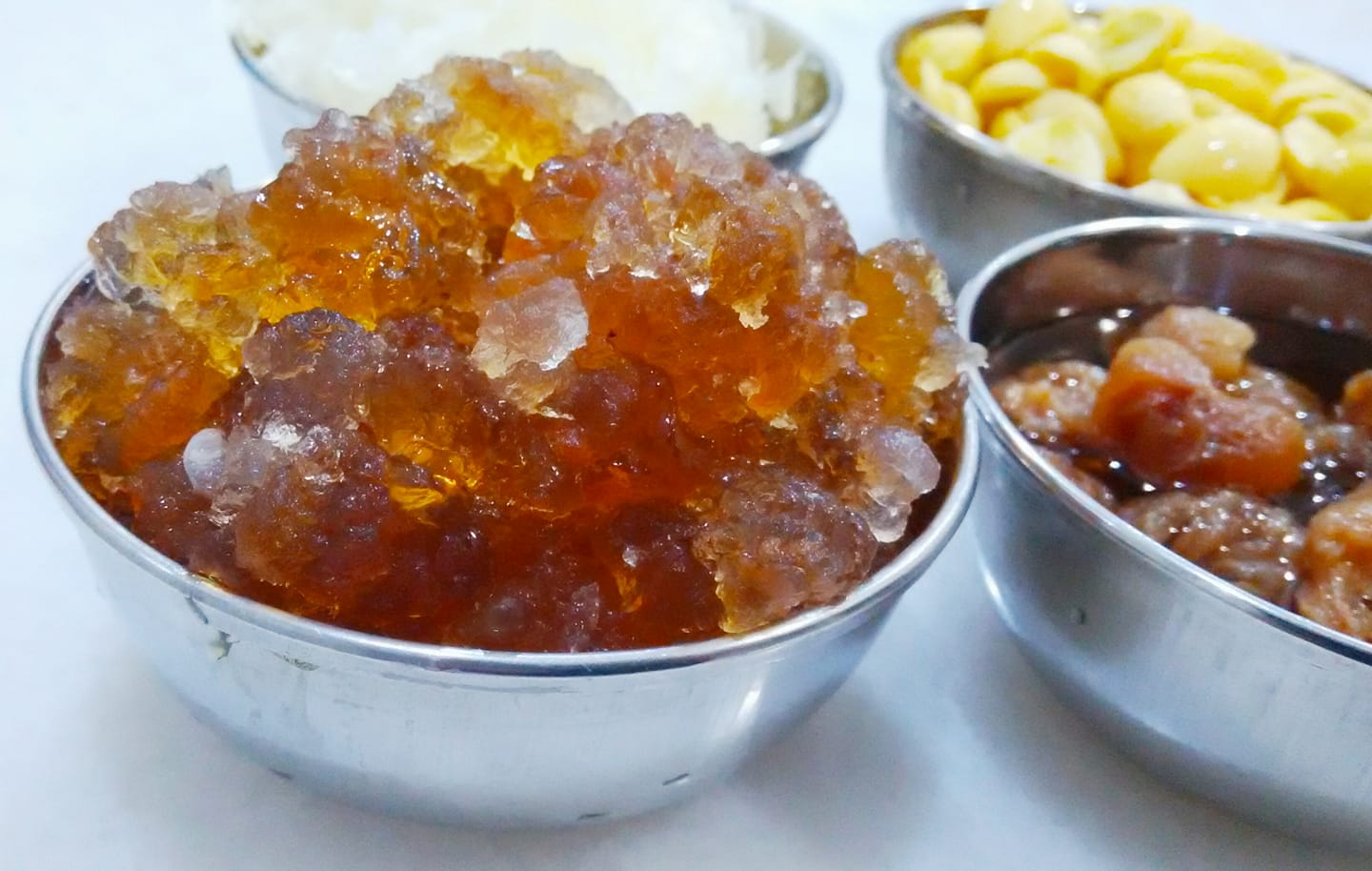 PEACH GUM TAO JIAO DESSERT