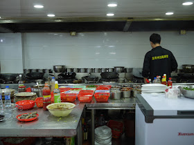 kitchen at Xinmeiweiyuan Restaurant in Xiapu, China
