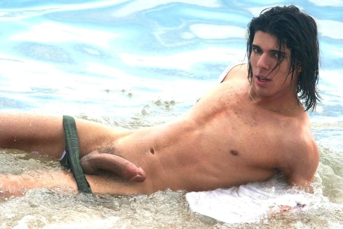 Naked Guys With Long Hair 33