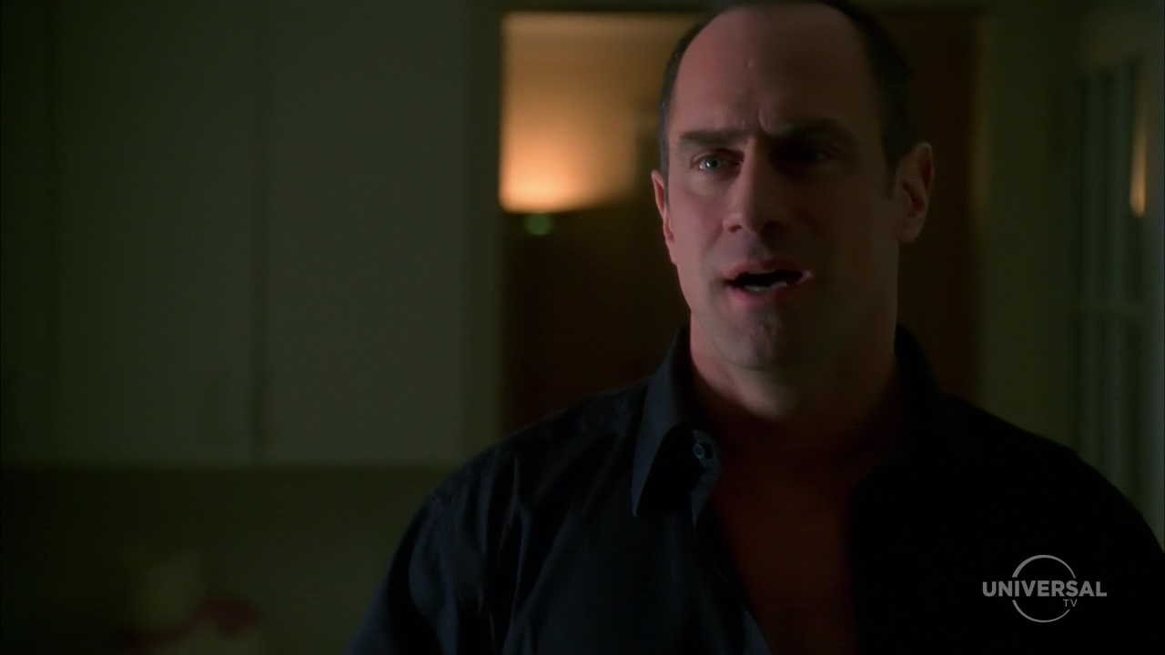 ausCAPS Chris Meloni shirtless in Law & Order SVU 820 "Annihilated"