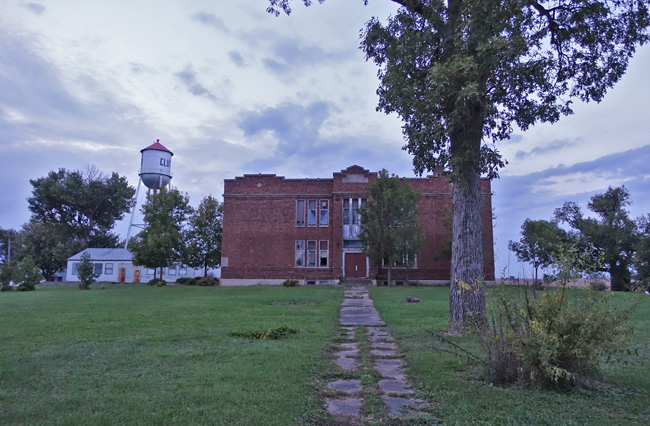 Abandoned Clutier Public School in Iowa